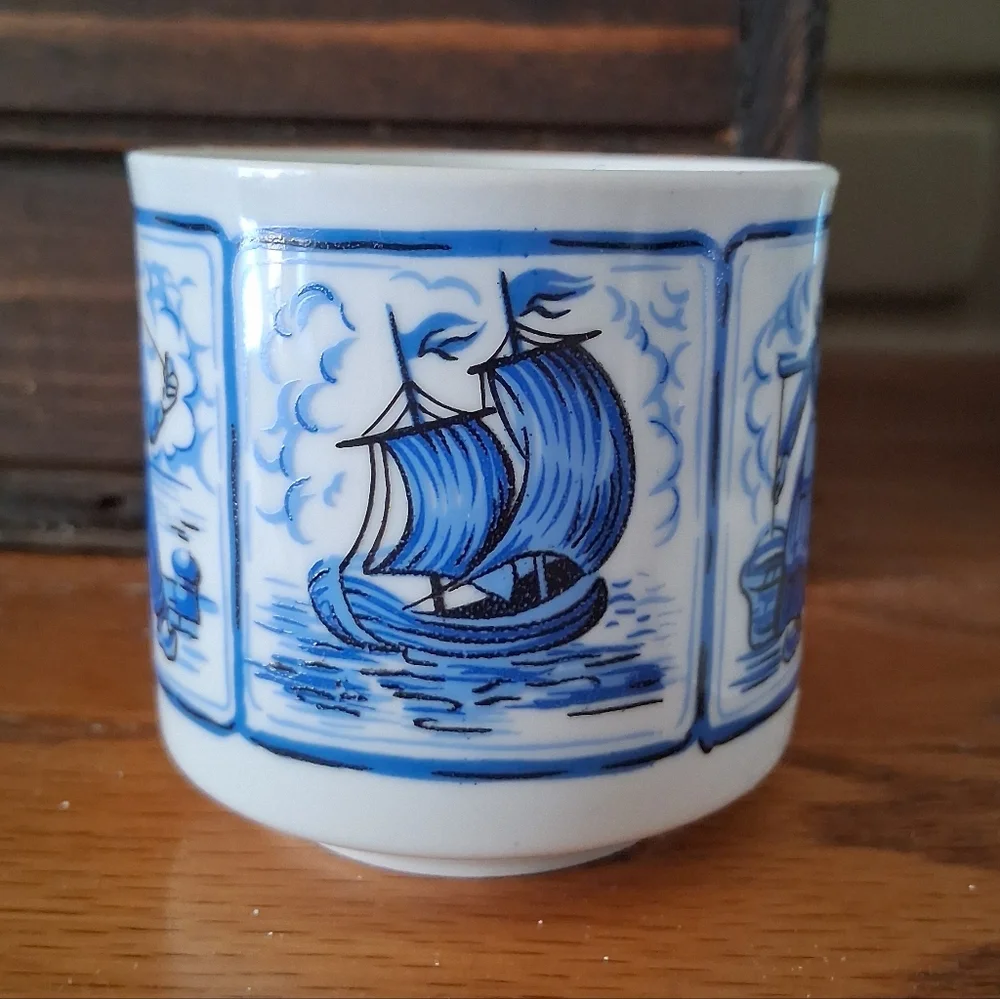 Vintage Delft Blue Style Miniature Tea/Espresso Cup & Saucer - Dutch Woman